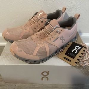 On Cloud Waterproof Women’s Shoes